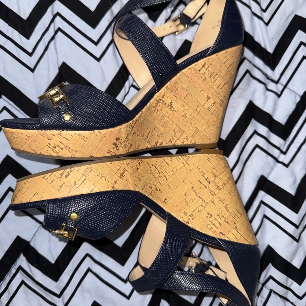 Marc Fisher Navy blue Wedge Sandals 8.5 EUC - Picture 5 of 11